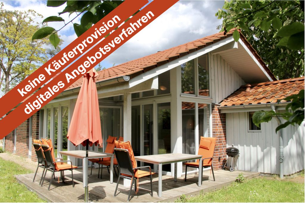 HORN IMMOBILIEN ++ Ferienhaus in der Mecklenburgischen